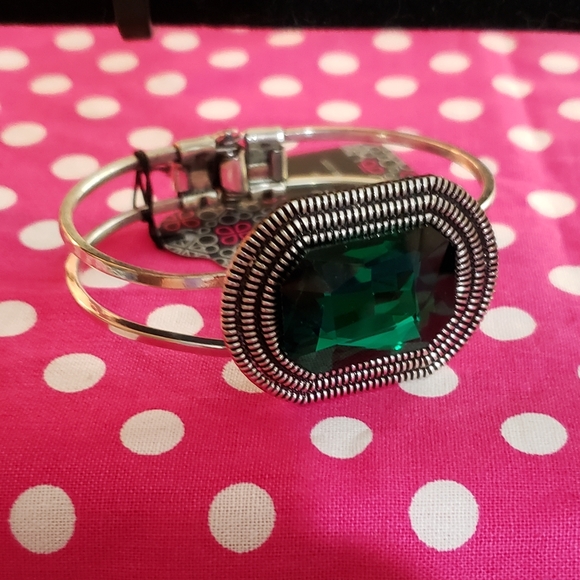 Paparazzi Fashion Fix 4pc Set - Magnificent Musings 💚 Green - Picture 4 of 10